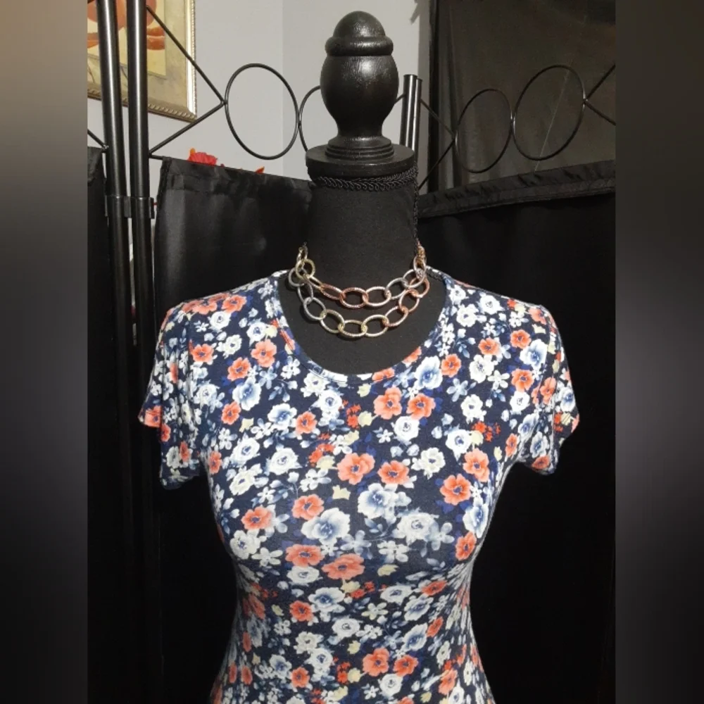 MI Ami Women's Dress Blue Floral Short Fit Flare Size XS Summer Spring - Picture 2 of 8
